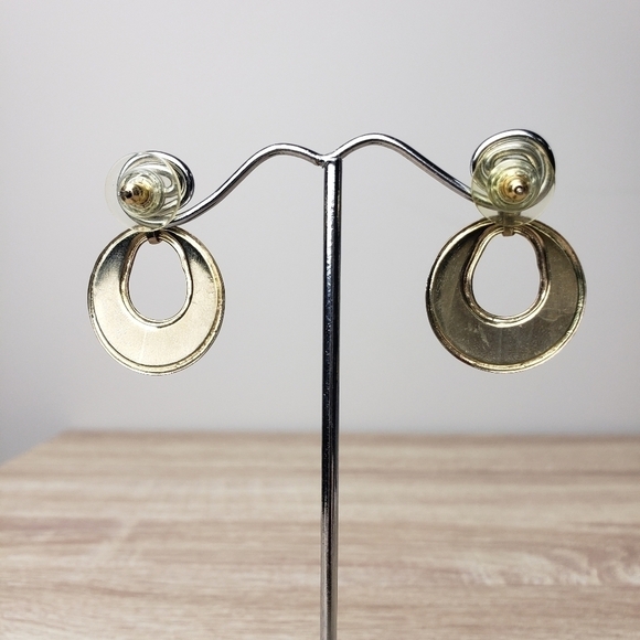 Vintage Goldtone Enamel Earrings - Picture 3 of 5
